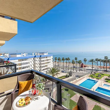 797 - Renovado Con Hermosas Vistas Benalmadena